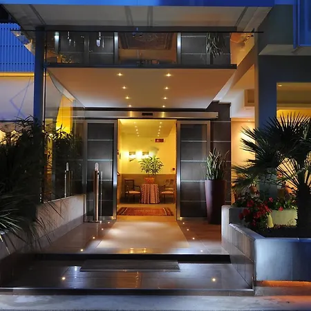 Lilia Hotel 3*
