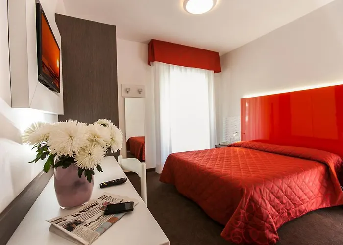 Hotel Lilia 3*